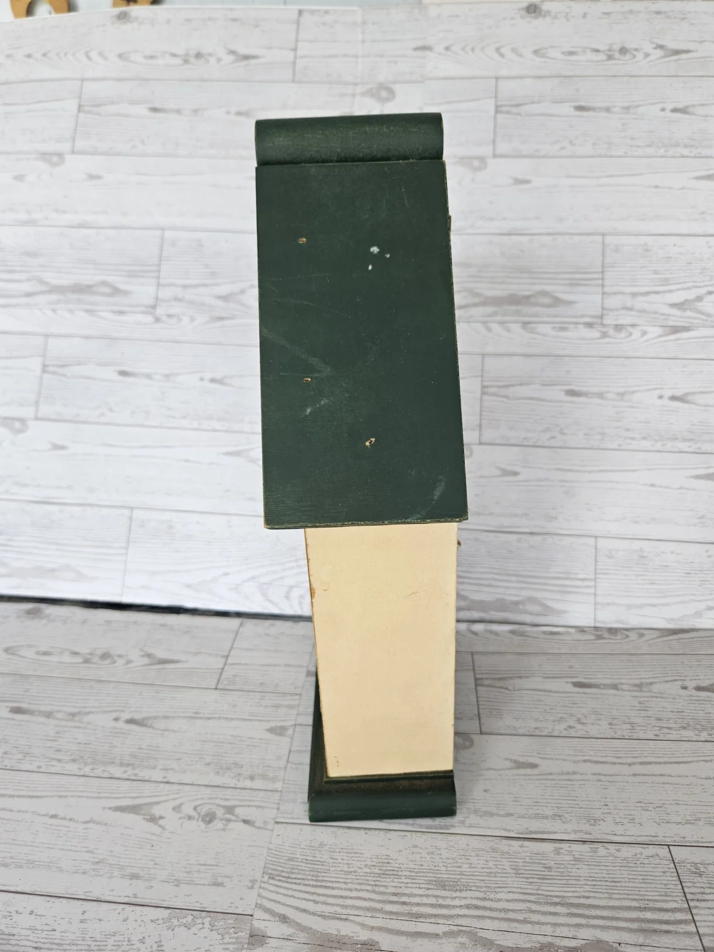 Green and Cream Birdhouse Wall Clock - Decorative Home Wall Decor